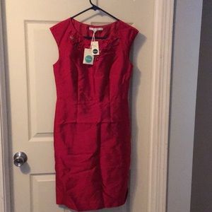 Sleeveless hot pink dress